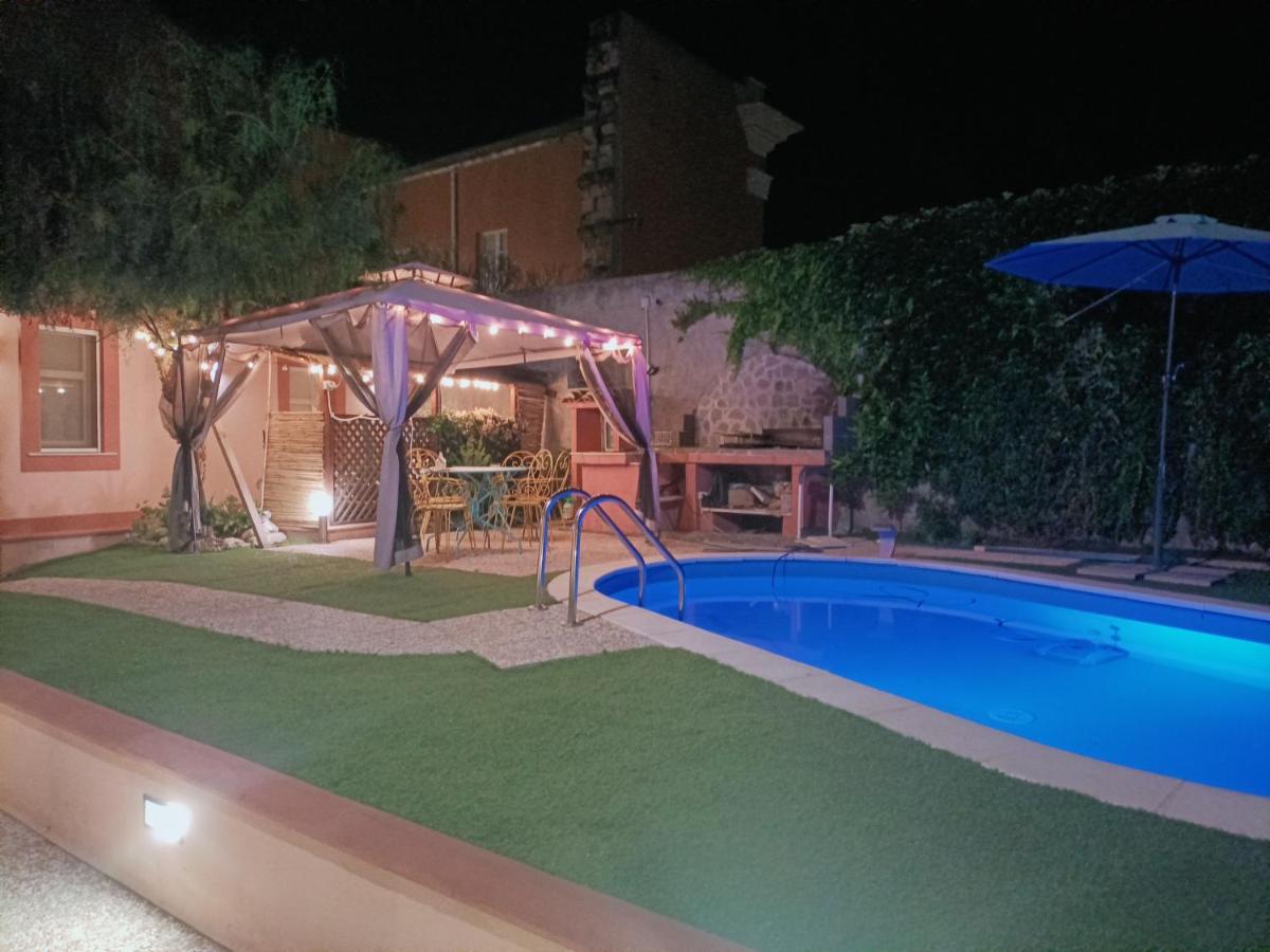 Maison Belle Epoque & Suites Oristano Exterior photo
